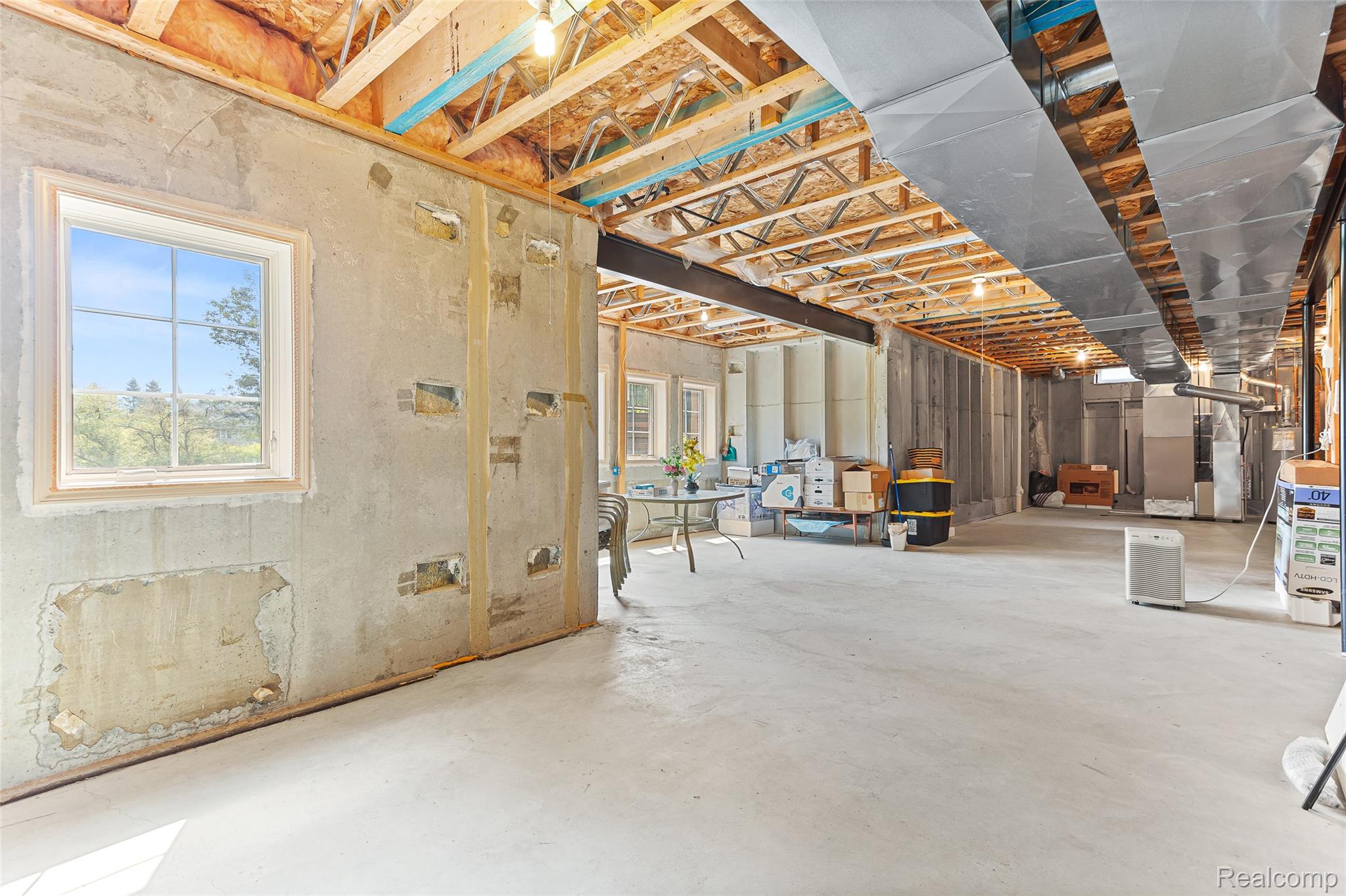 5093 Creekmonte Drive