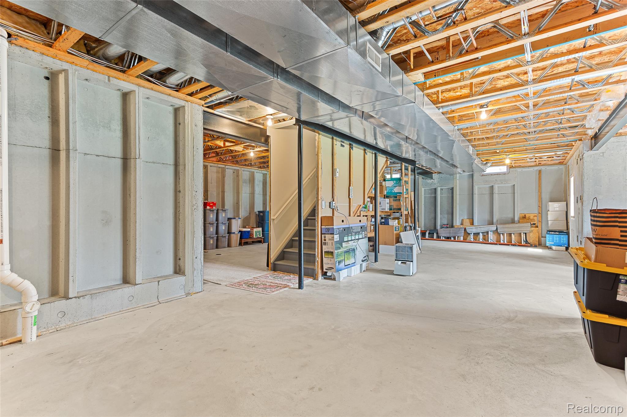 5093 Creekmonte Drive