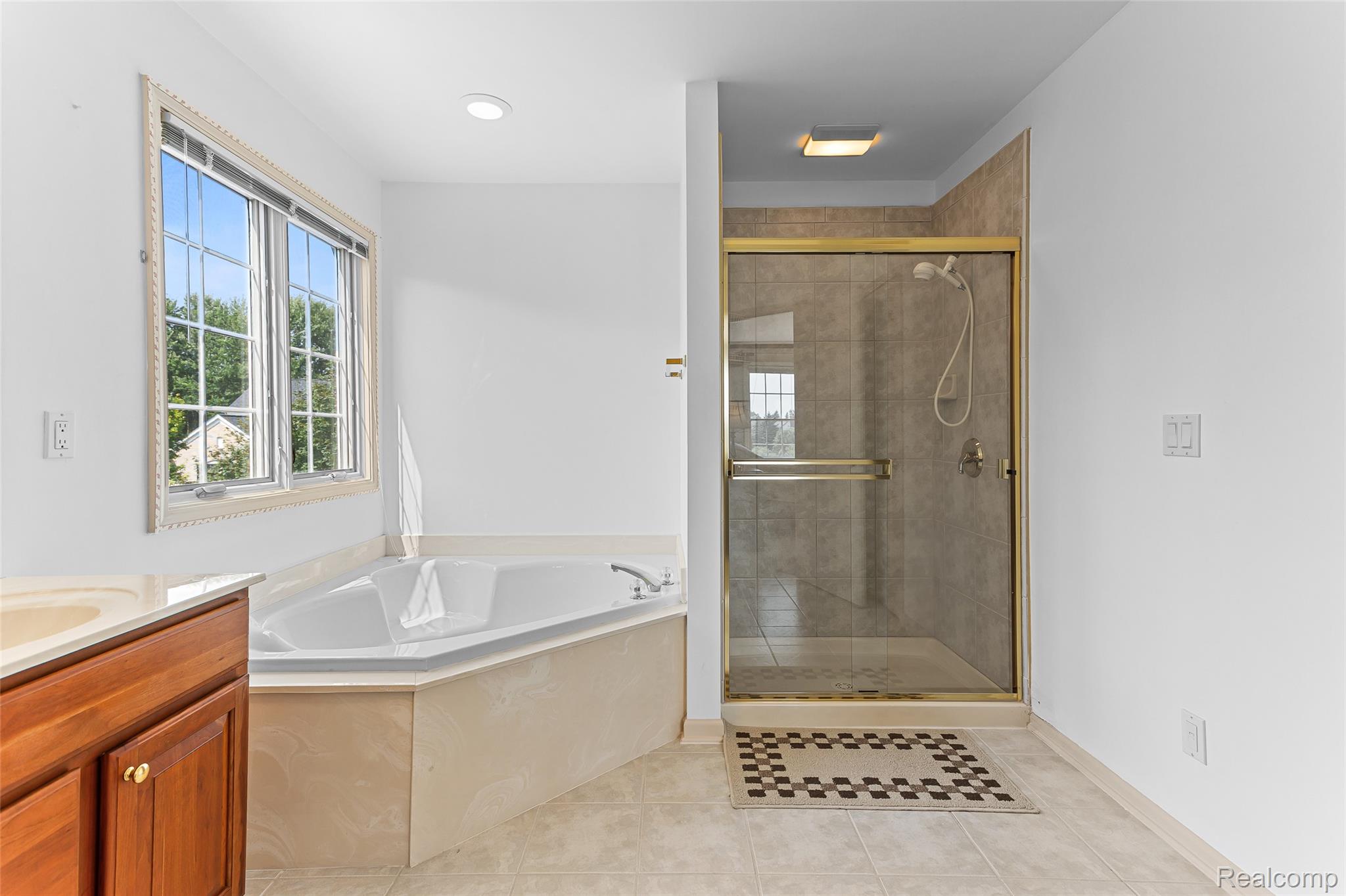 5093 Creekmonte Drive