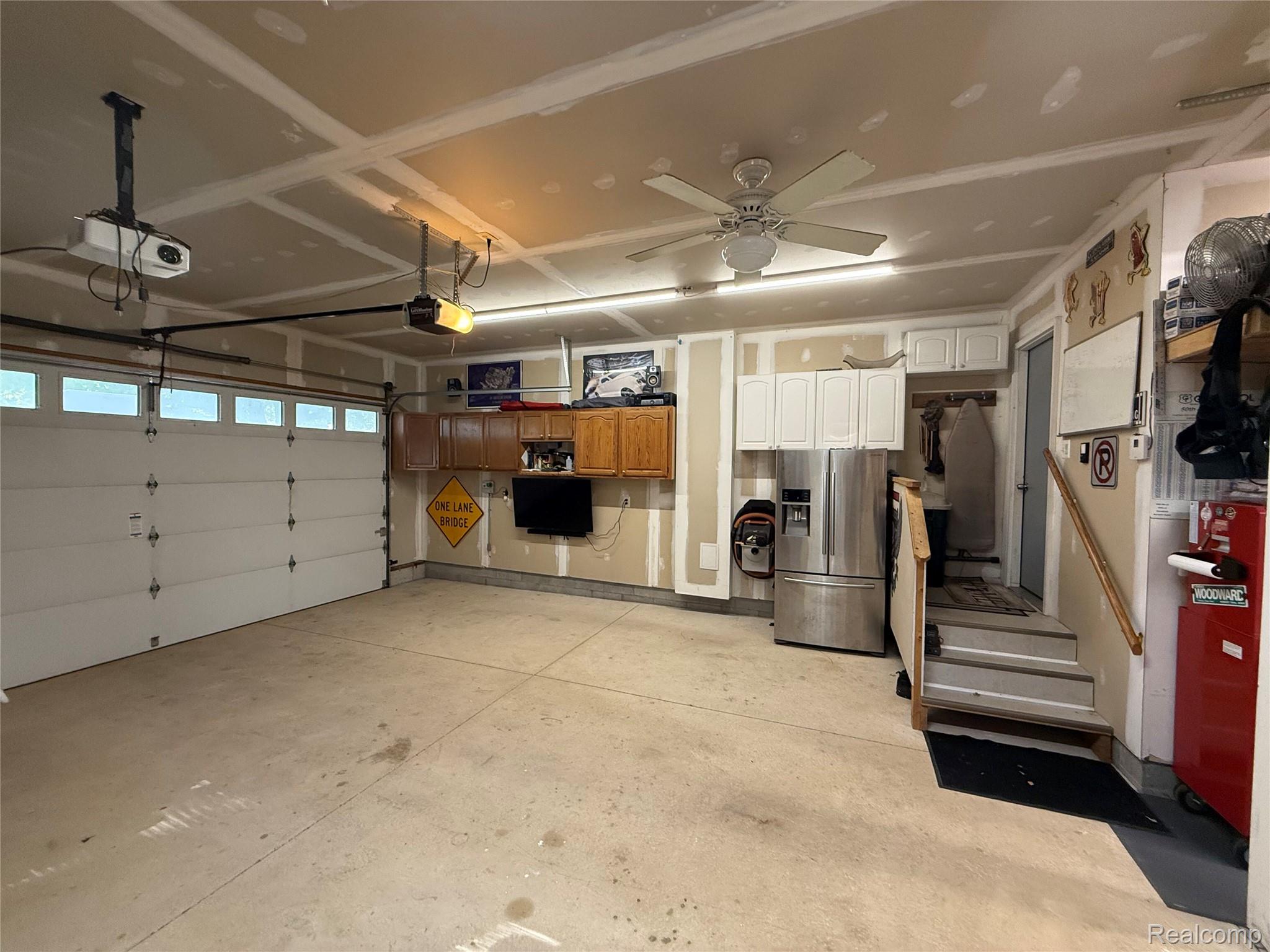 48212 Cardinal Drive