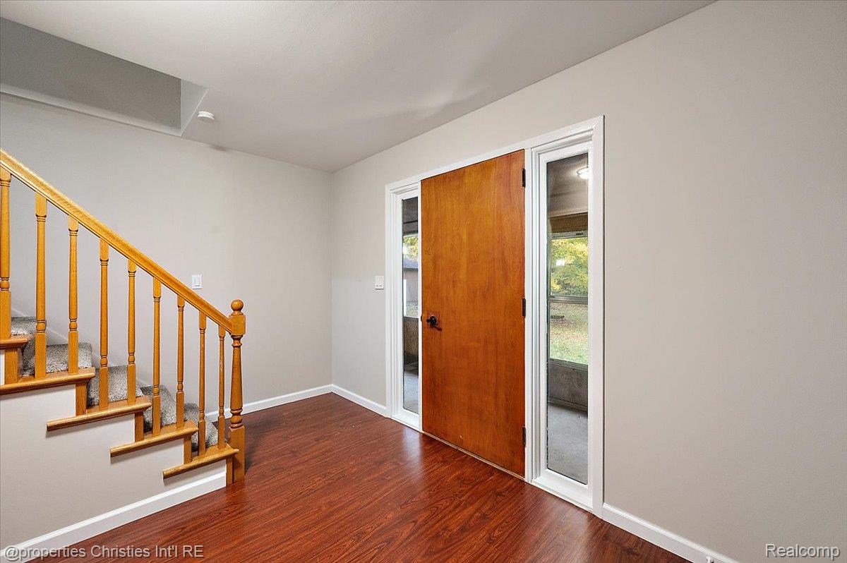 4121 Country Road