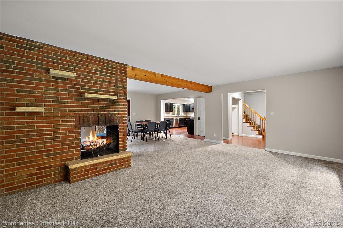 4121 Country Road