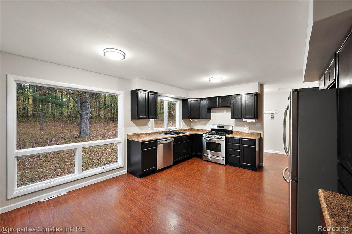 4121 Country Road