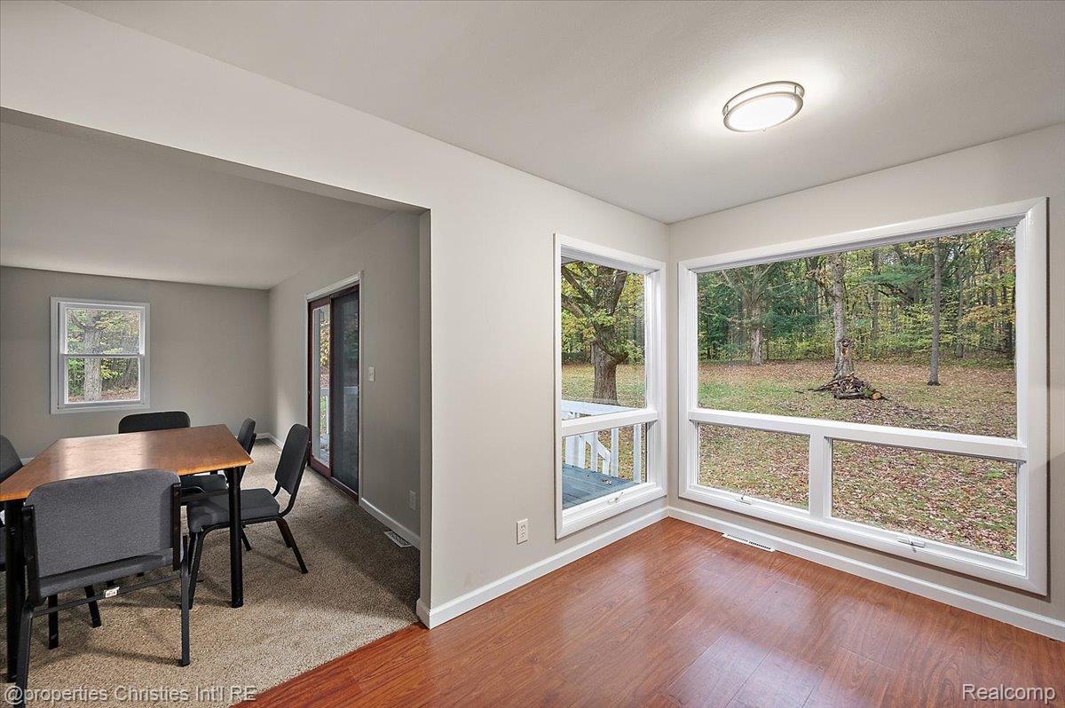 4121 Country Road