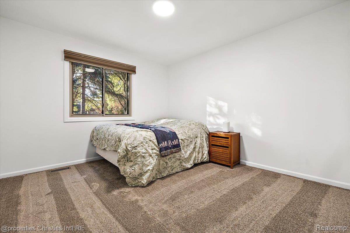 18312 Greenmeadow Drive