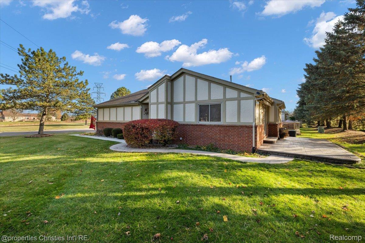 18312 Greenmeadow Drive