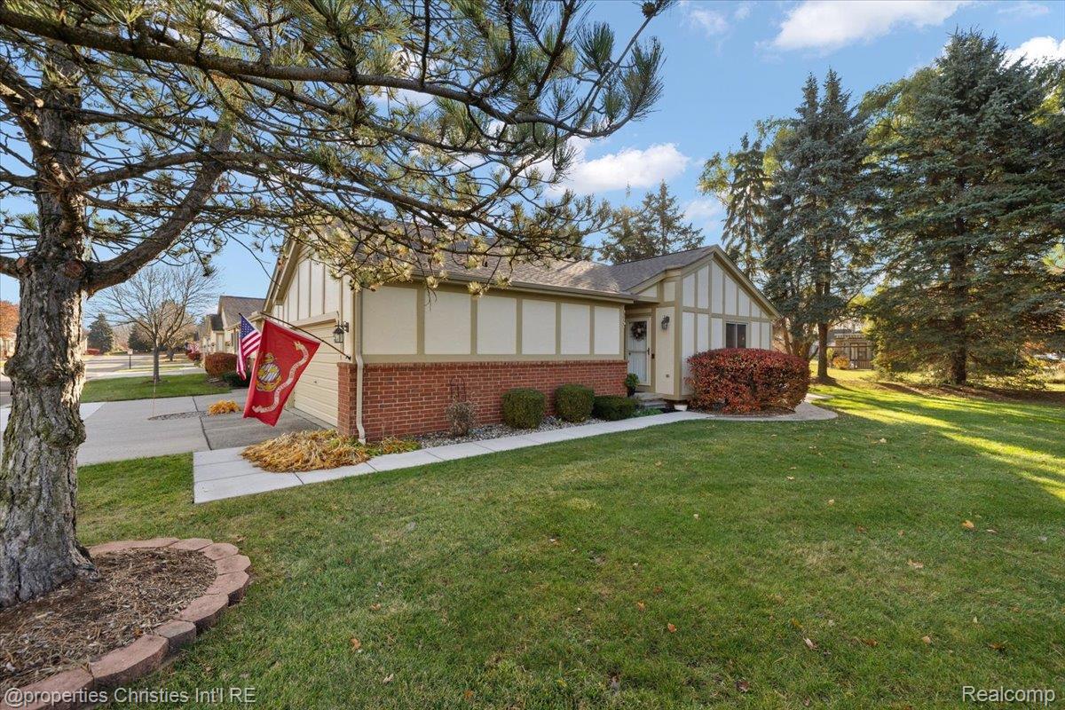 18312 Greenmeadow Drive