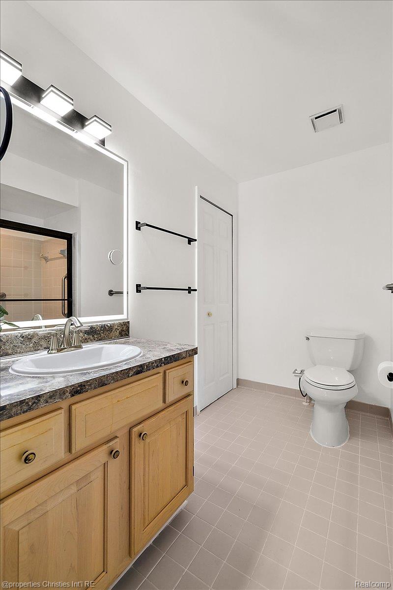 18312 Greenmeadow Drive