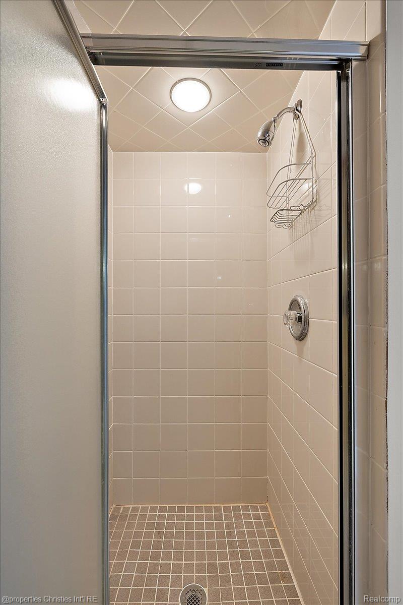 18312 Greenmeadow Drive