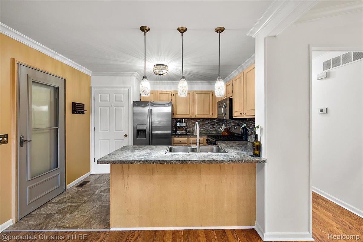 18312 Greenmeadow Drive