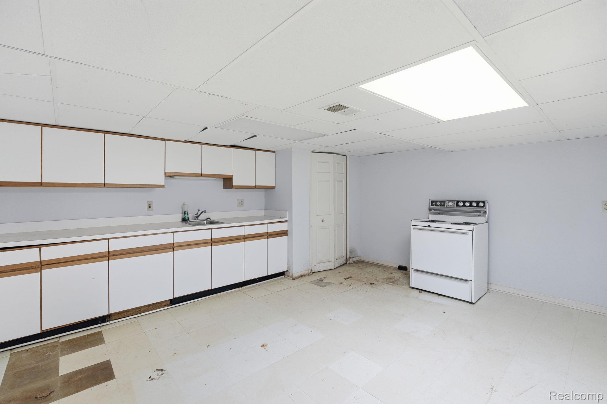 1348 New Life Lane