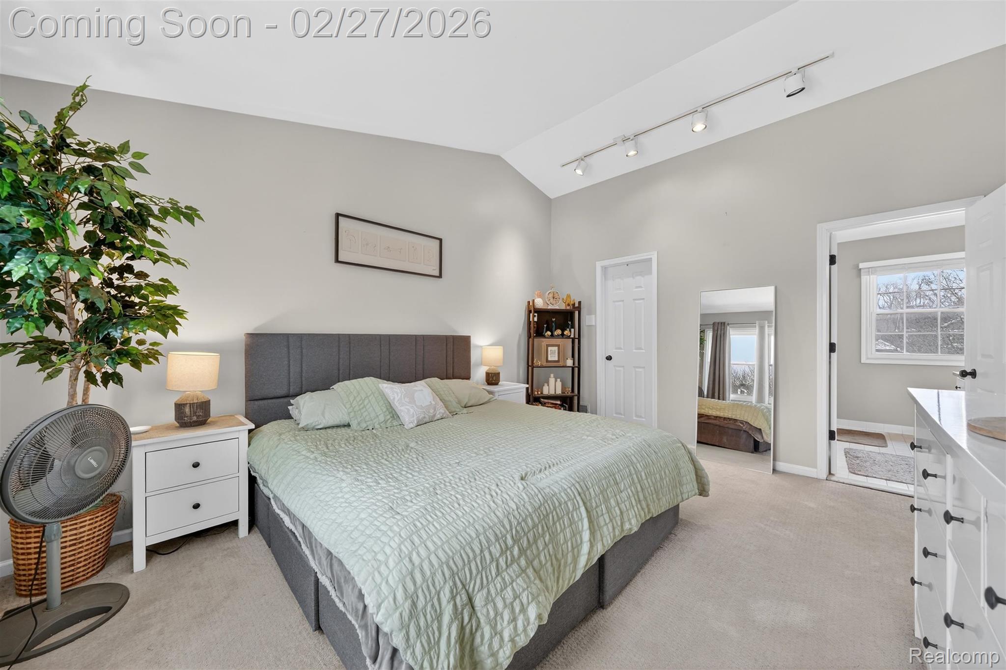 801 Linden Way