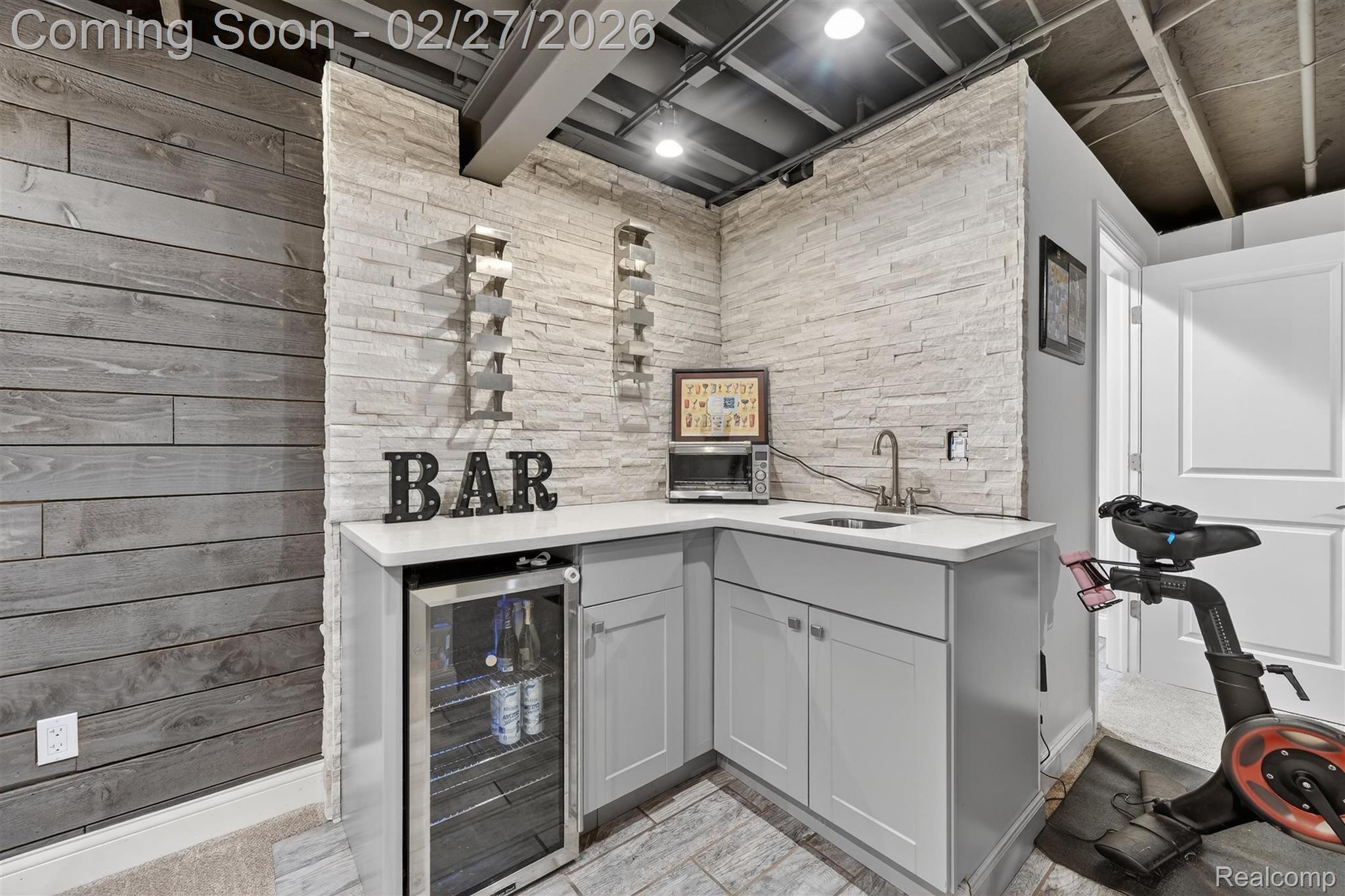 801 Linden Way