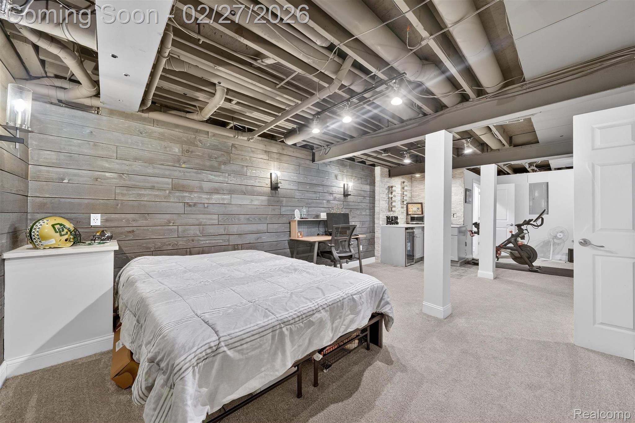 801 Linden Way
