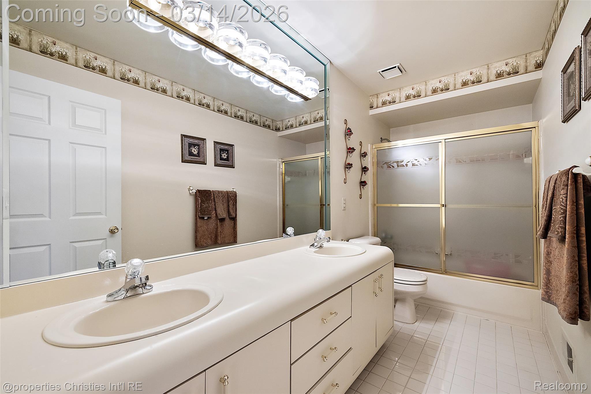 43159 La Bouquet Court