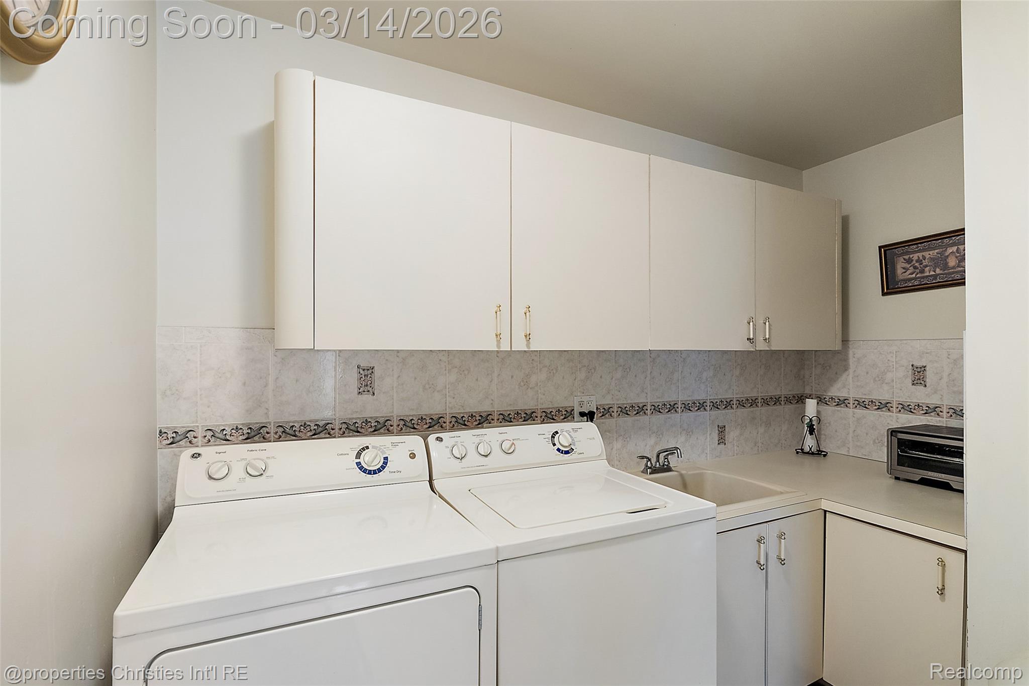 43159 La Bouquet Court