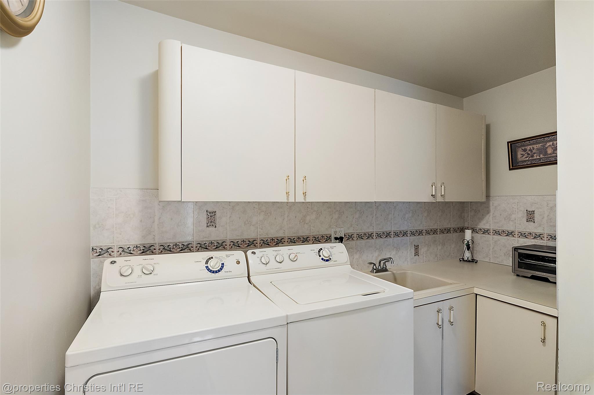 43159 La Bouquet Court