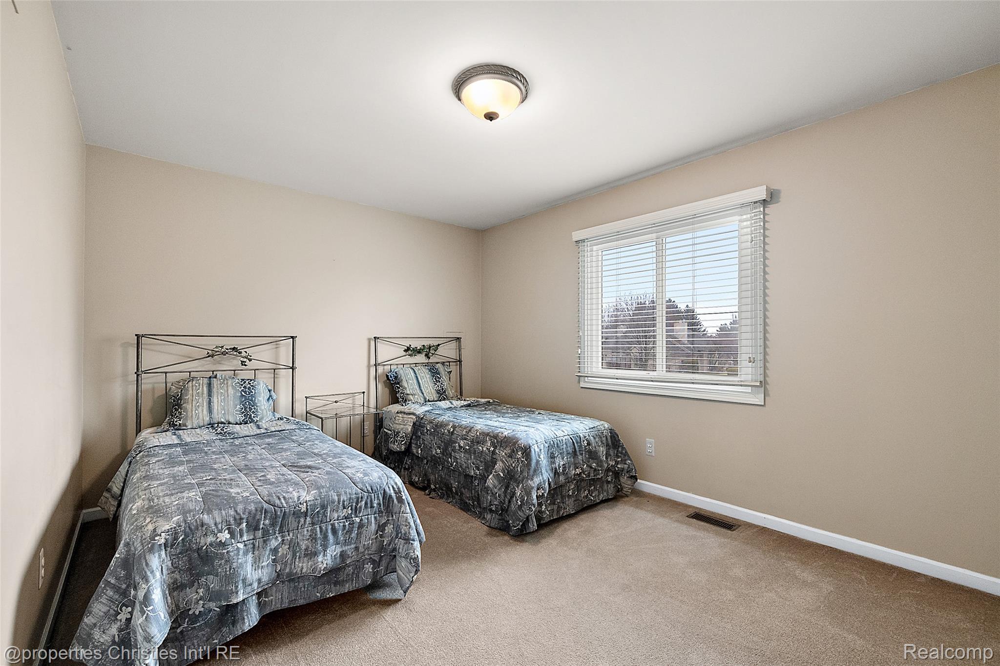 43159 La Bouquet Court