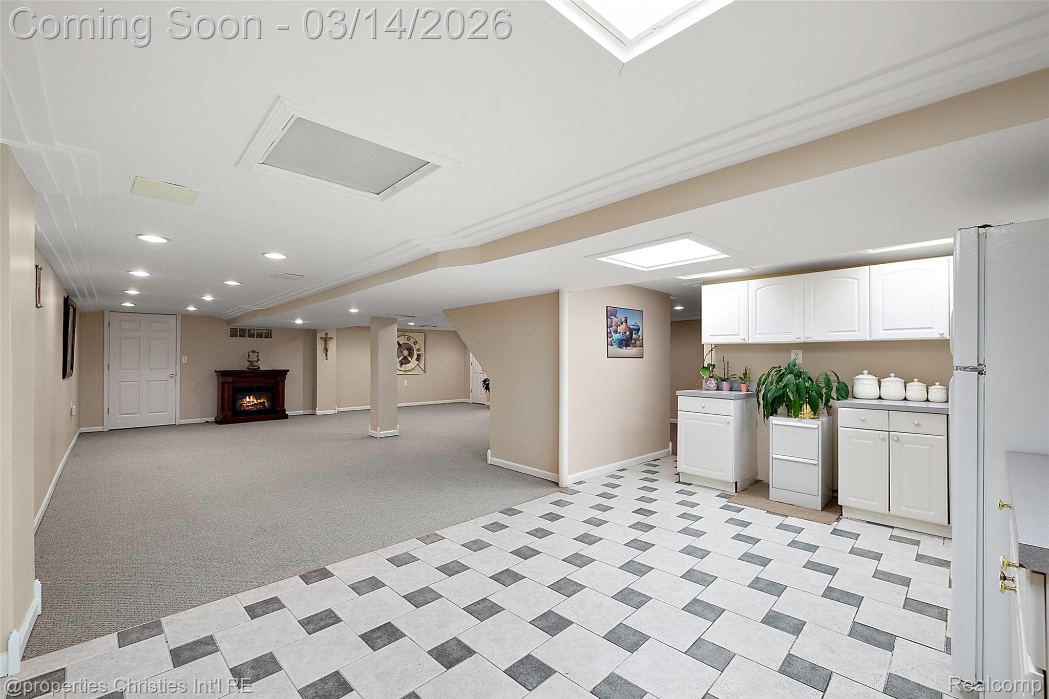 43159 La Bouquet Court