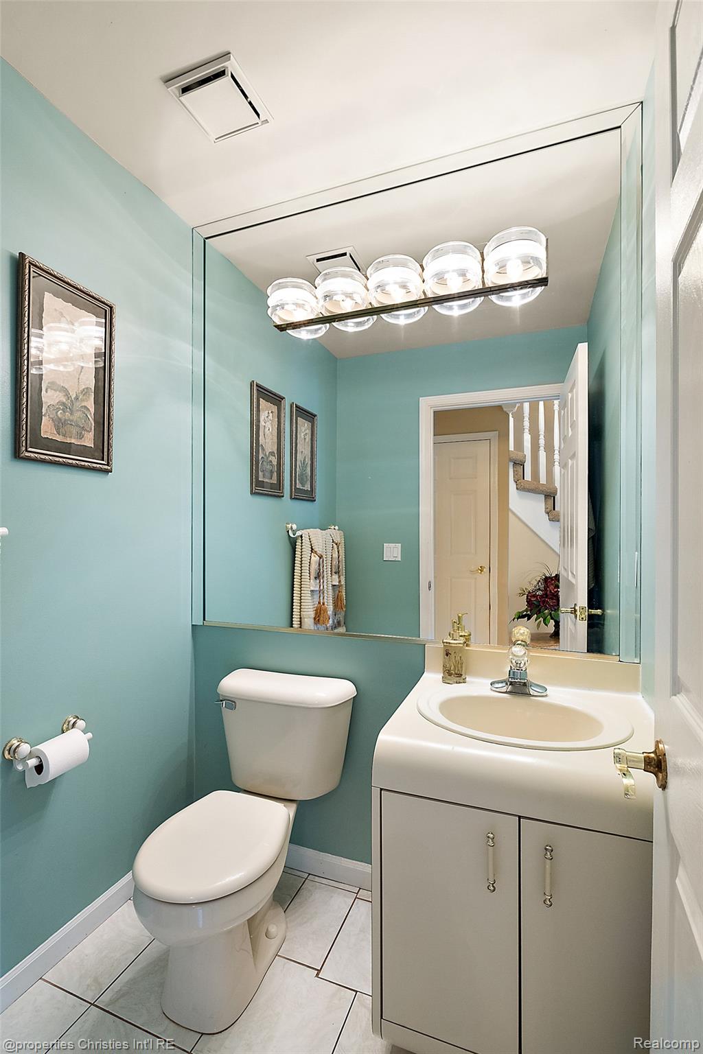 43159 La Bouquet Court