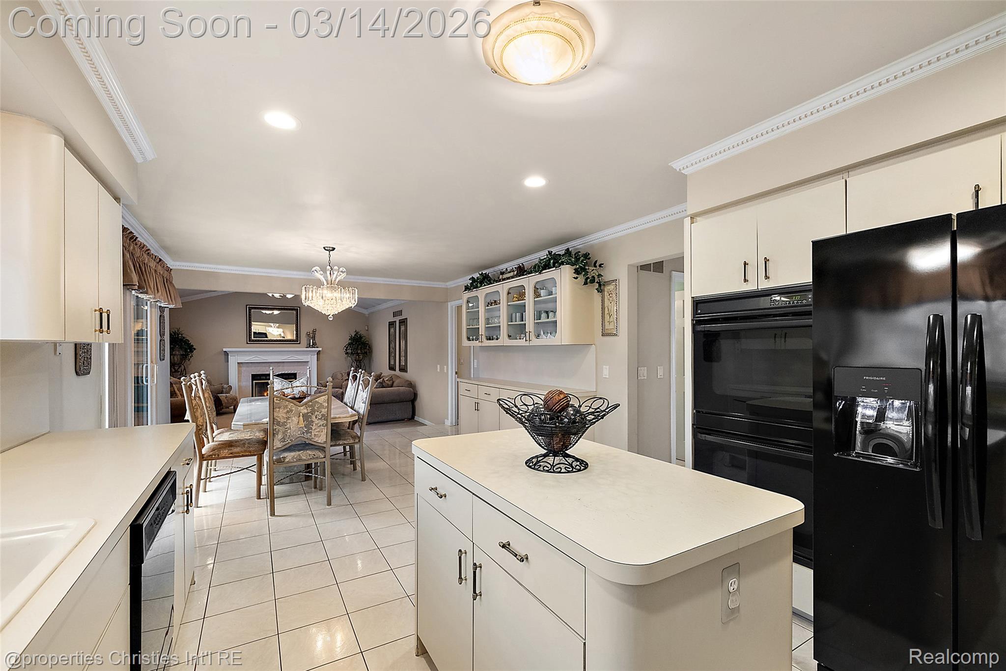 43159 La Bouquet Court