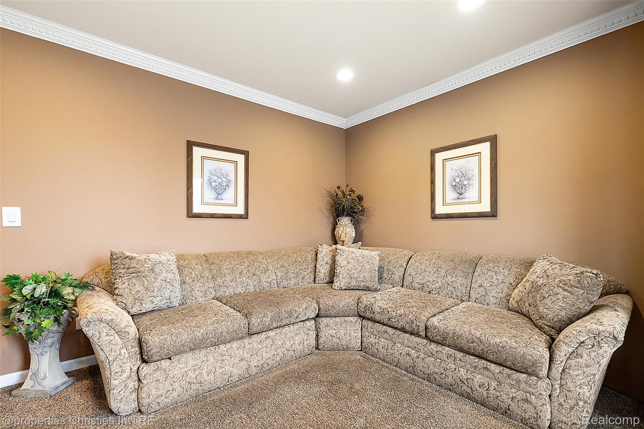 43159 La Bouquet Court