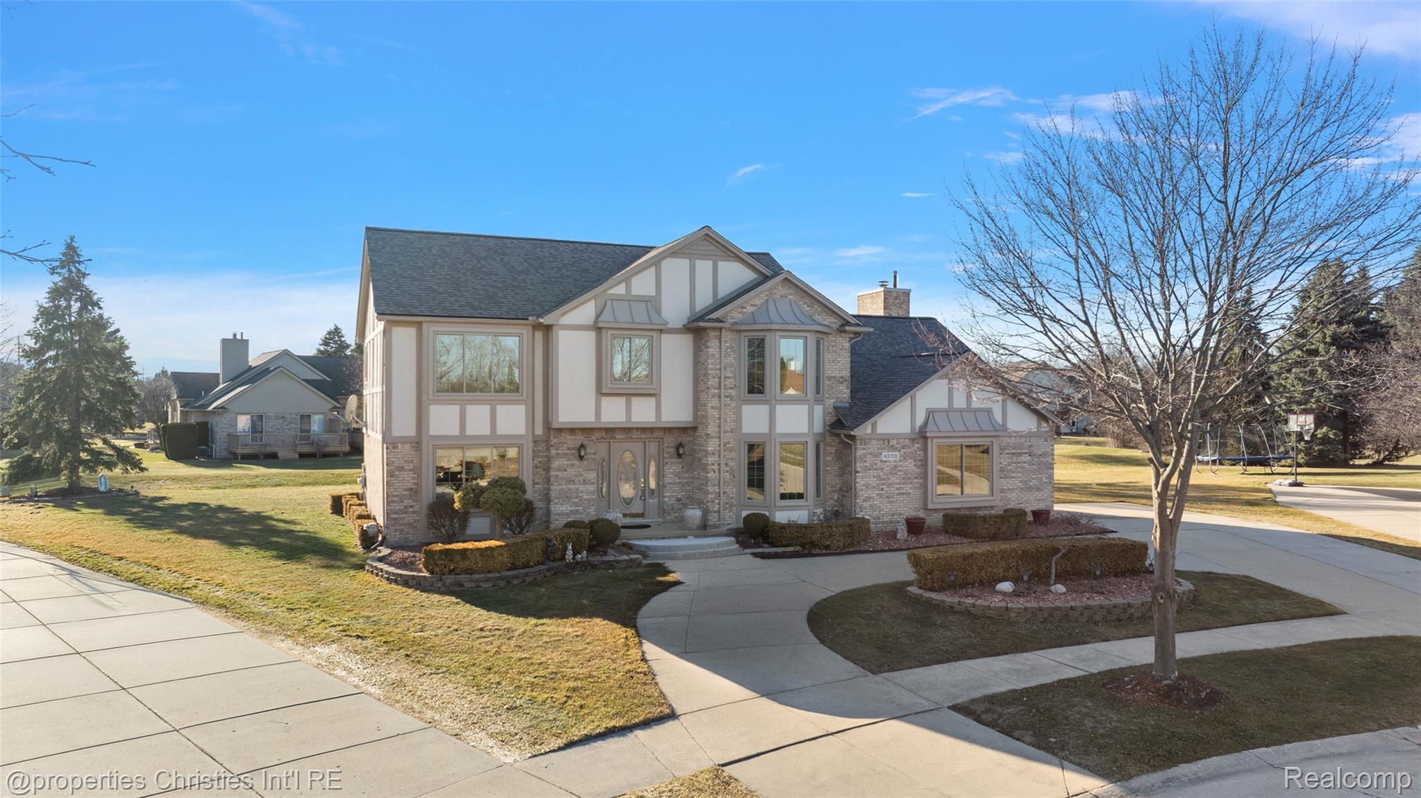 43159 La Bouquet Court