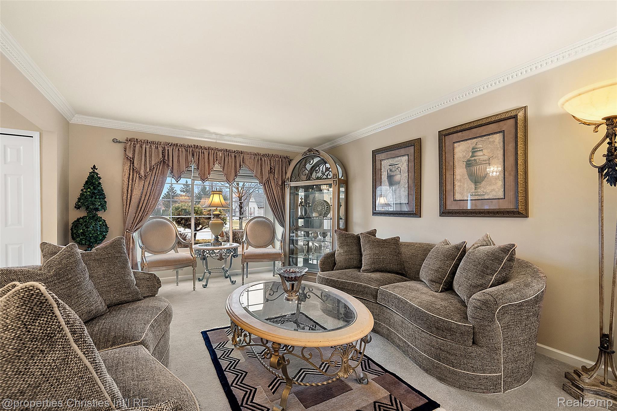 43159 La Bouquet Court