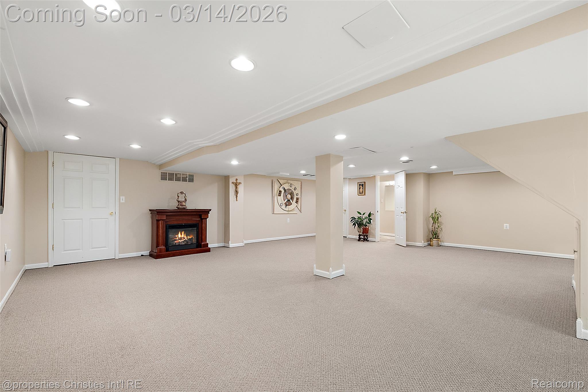 43159 La Bouquet Court