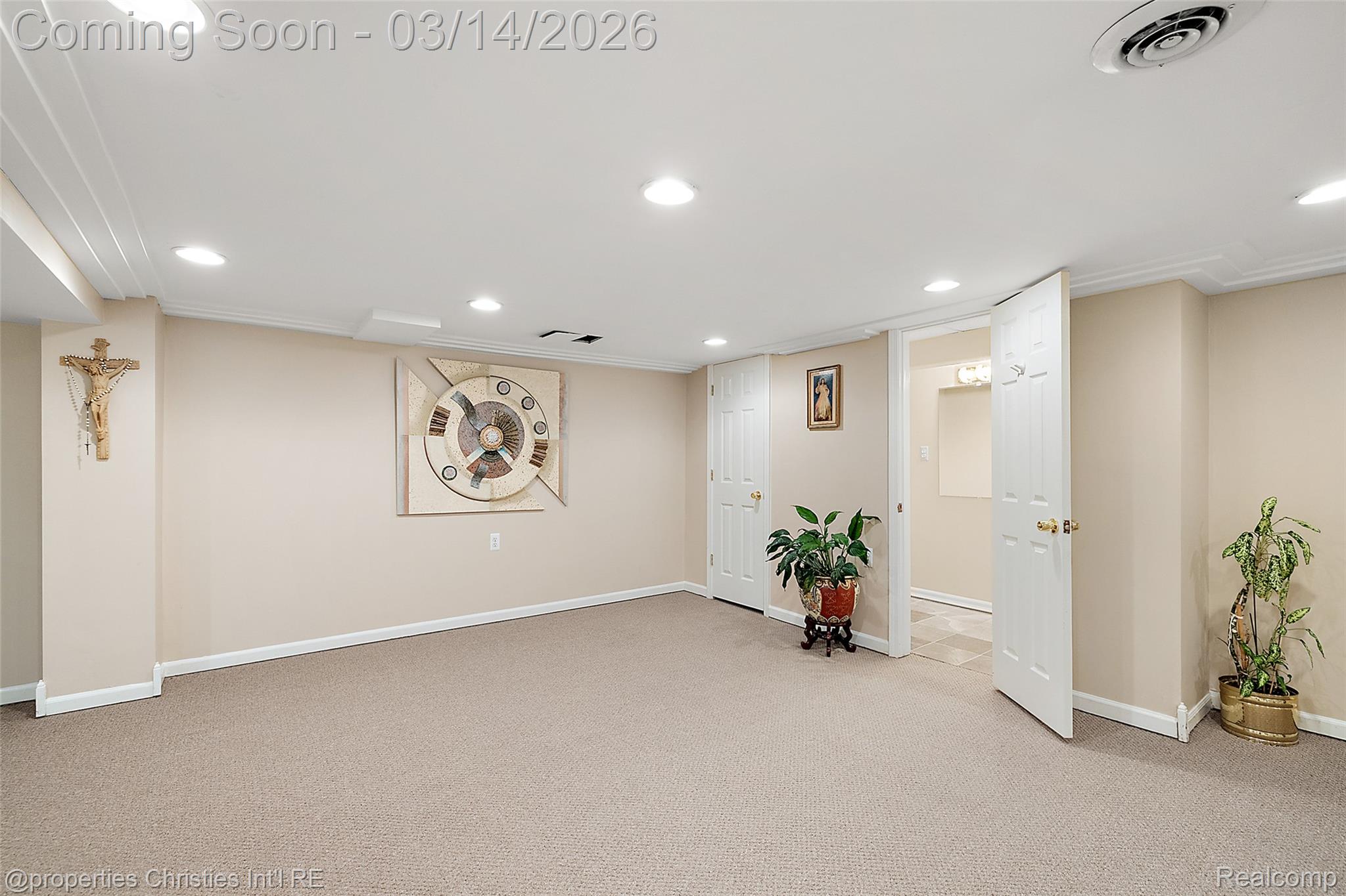 43159 La Bouquet Court