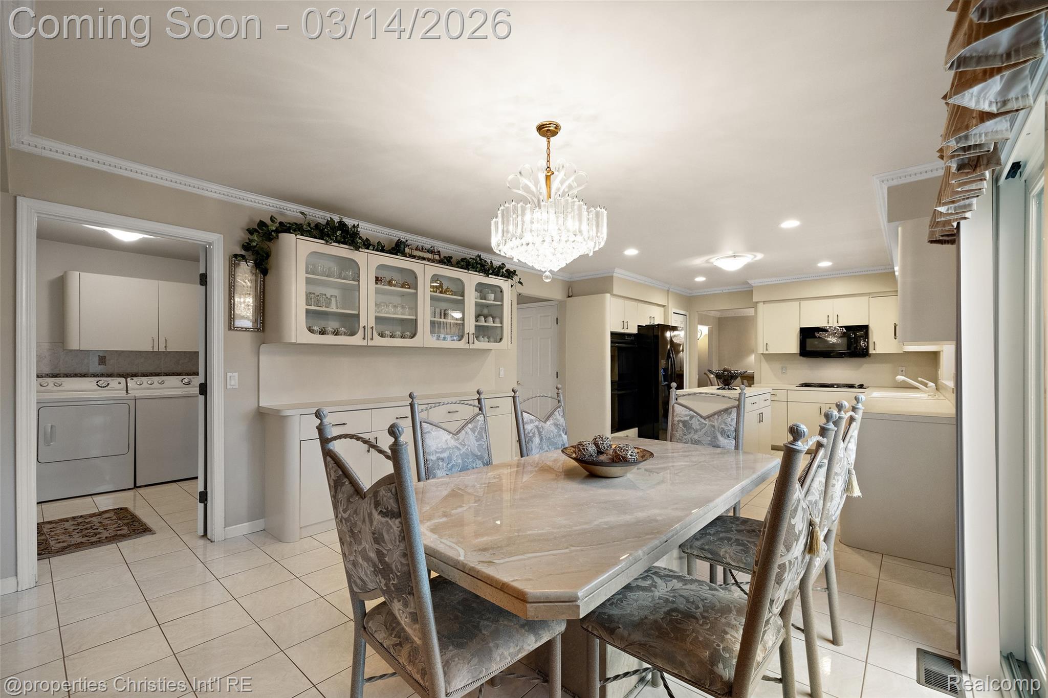 43159 La Bouquet Court