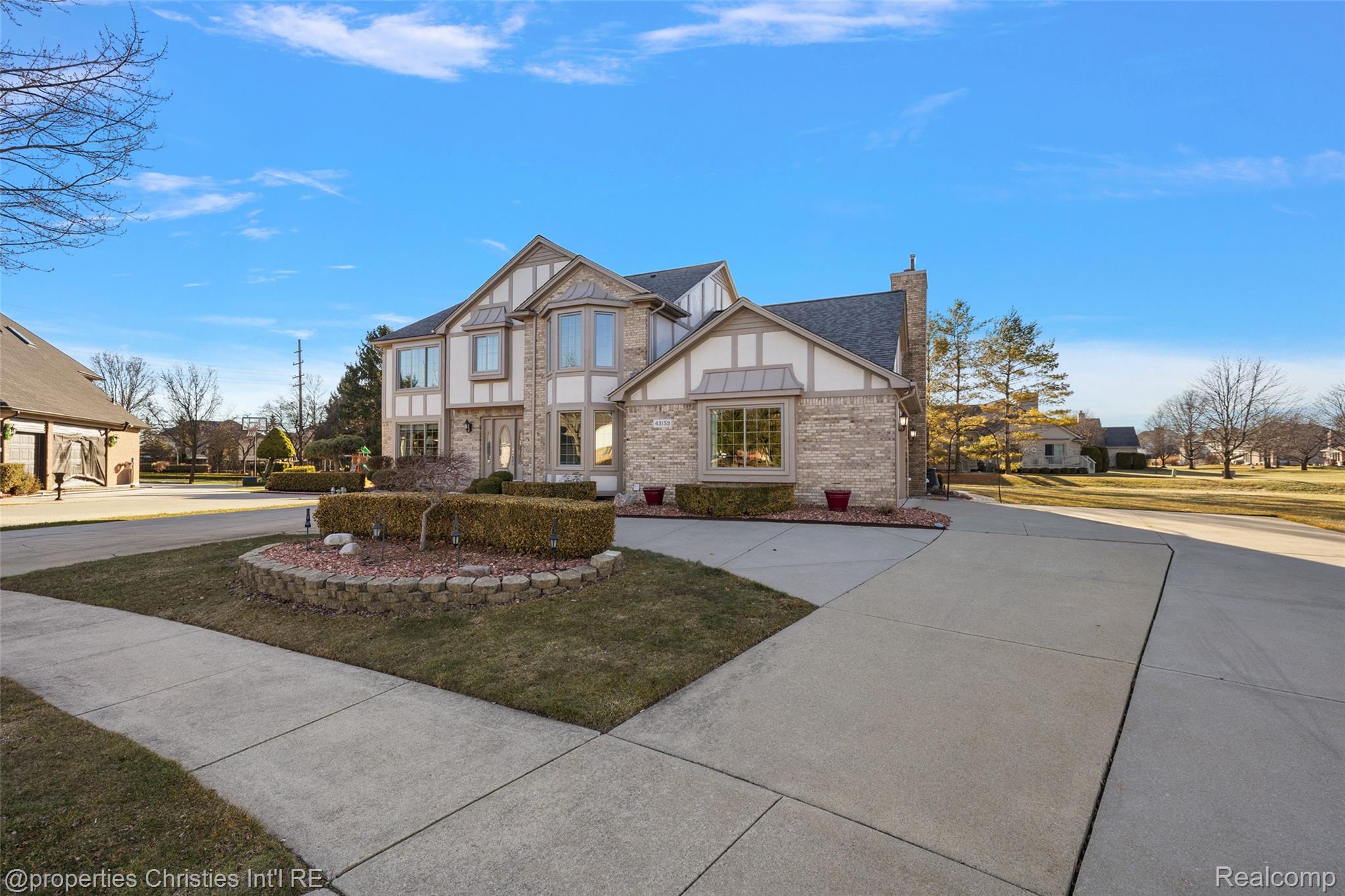 43159 La Bouquet Court