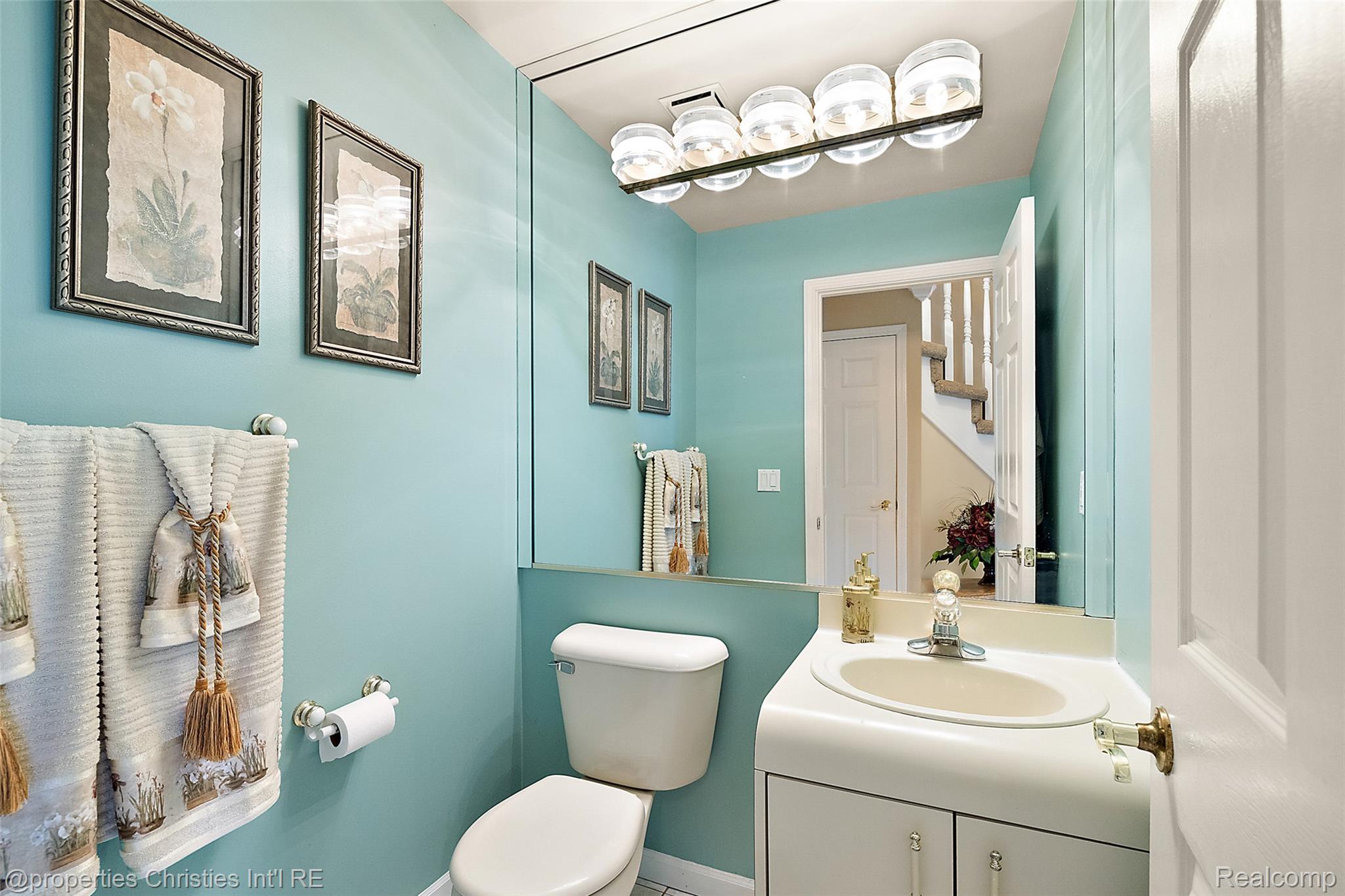 43159 La Bouquet Court