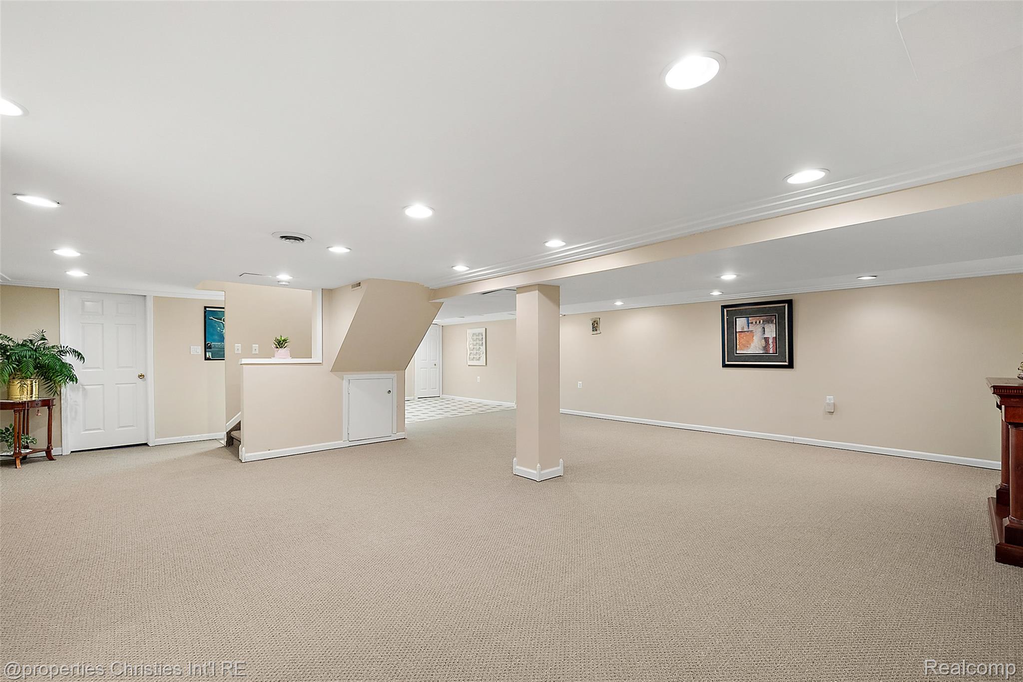 43159 La Bouquet Court