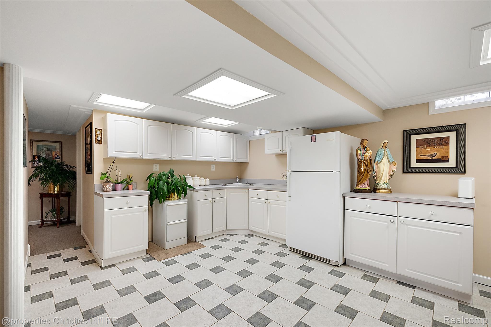 43159 La Bouquet Court