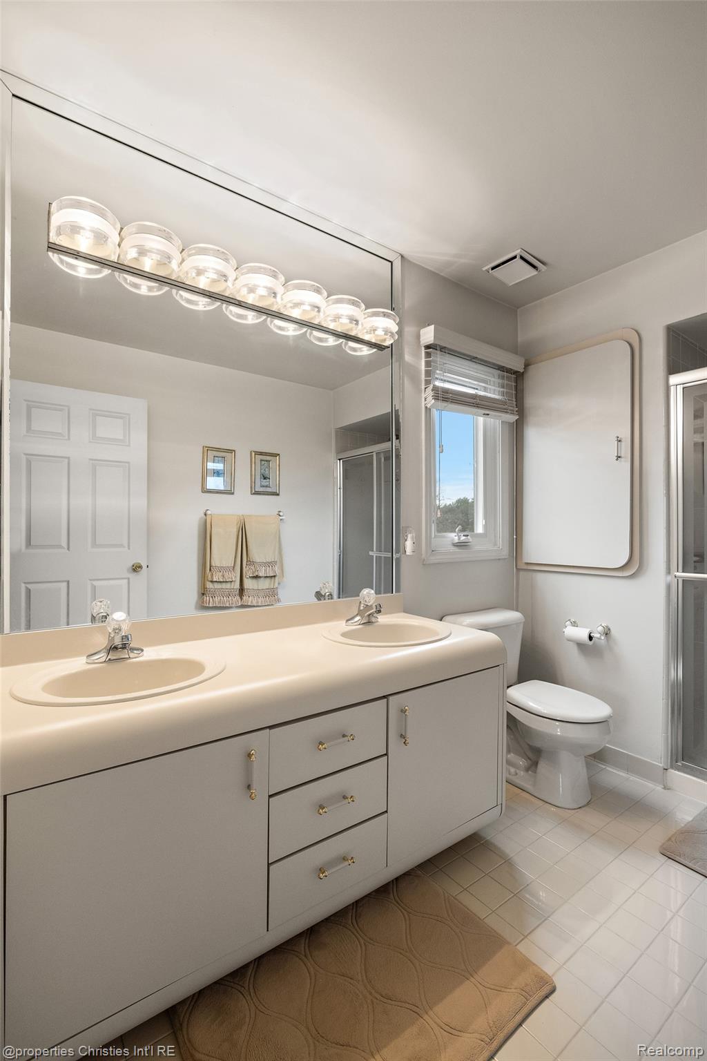 43159 La Bouquet Court