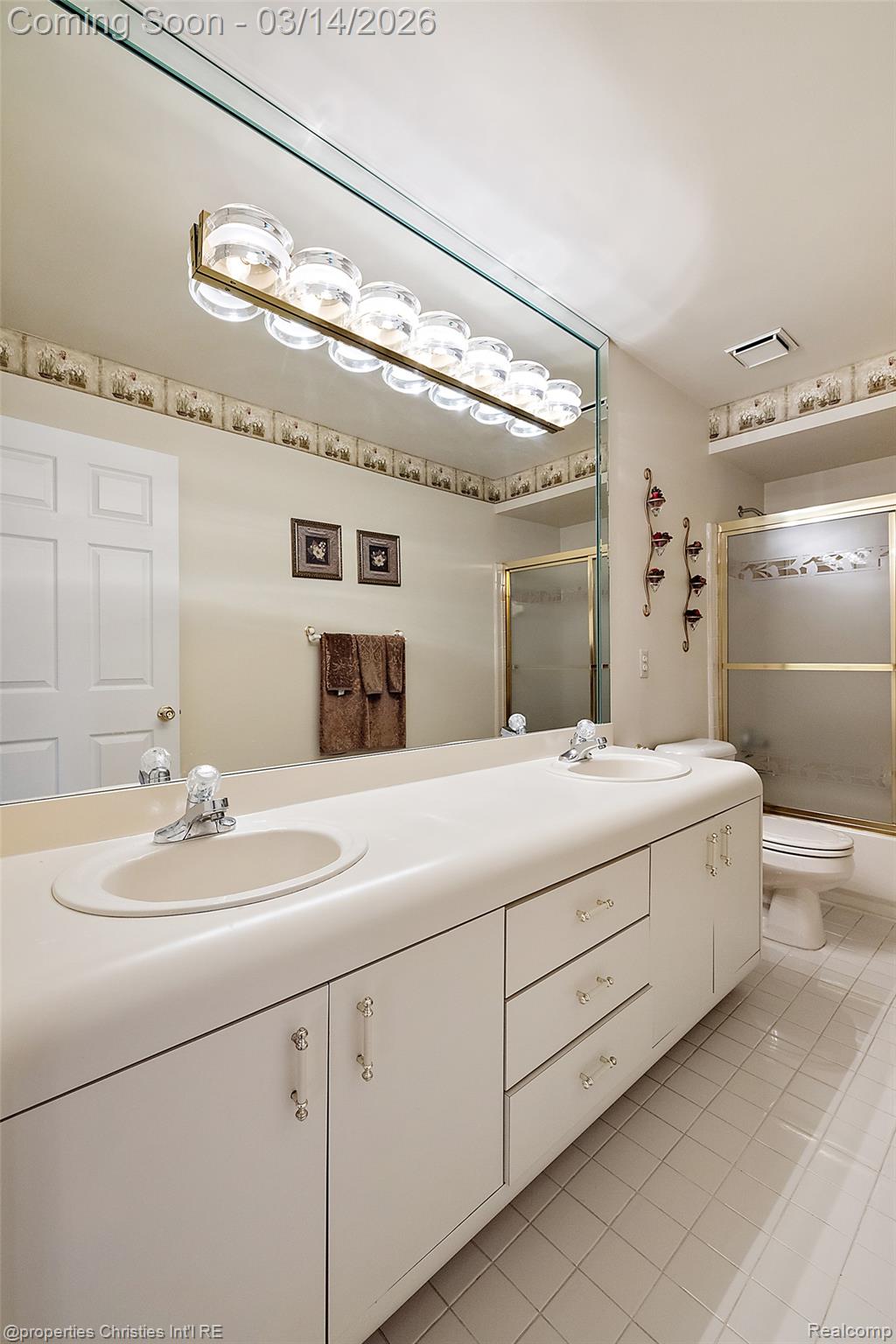 43159 La Bouquet Court