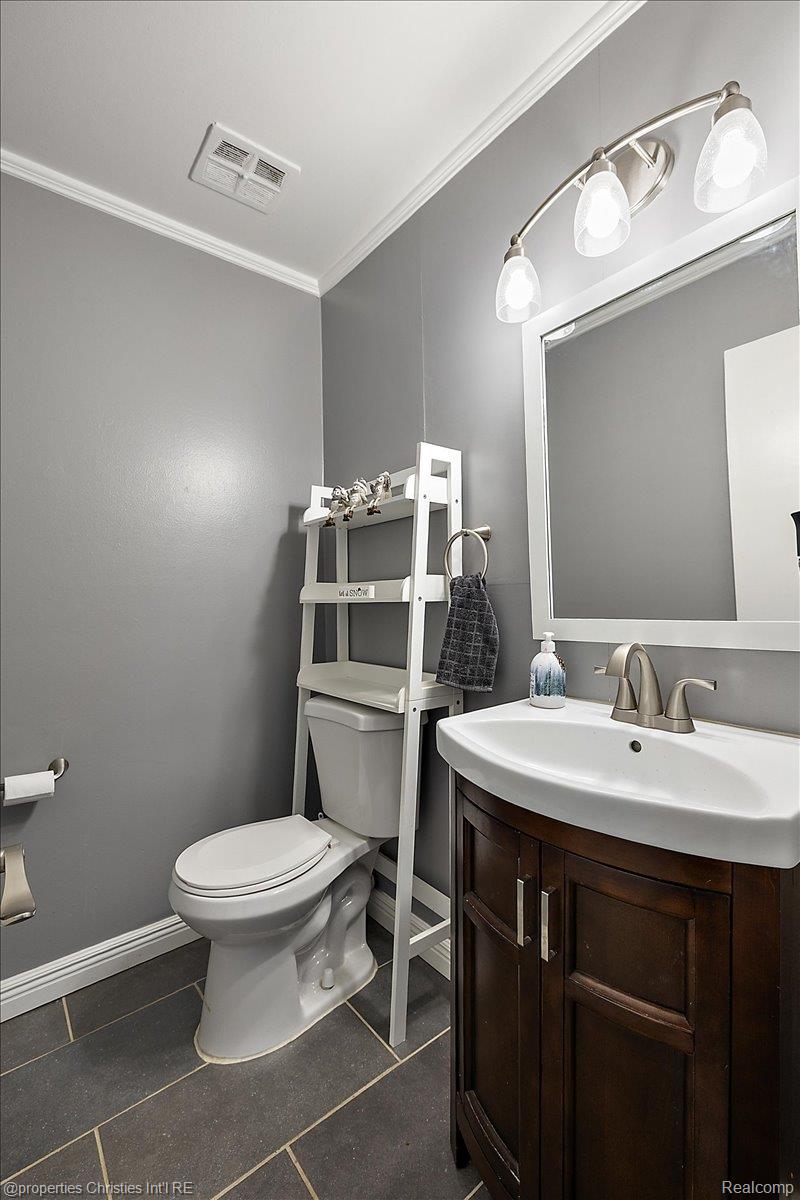 37589 Charter Oaks Blvd