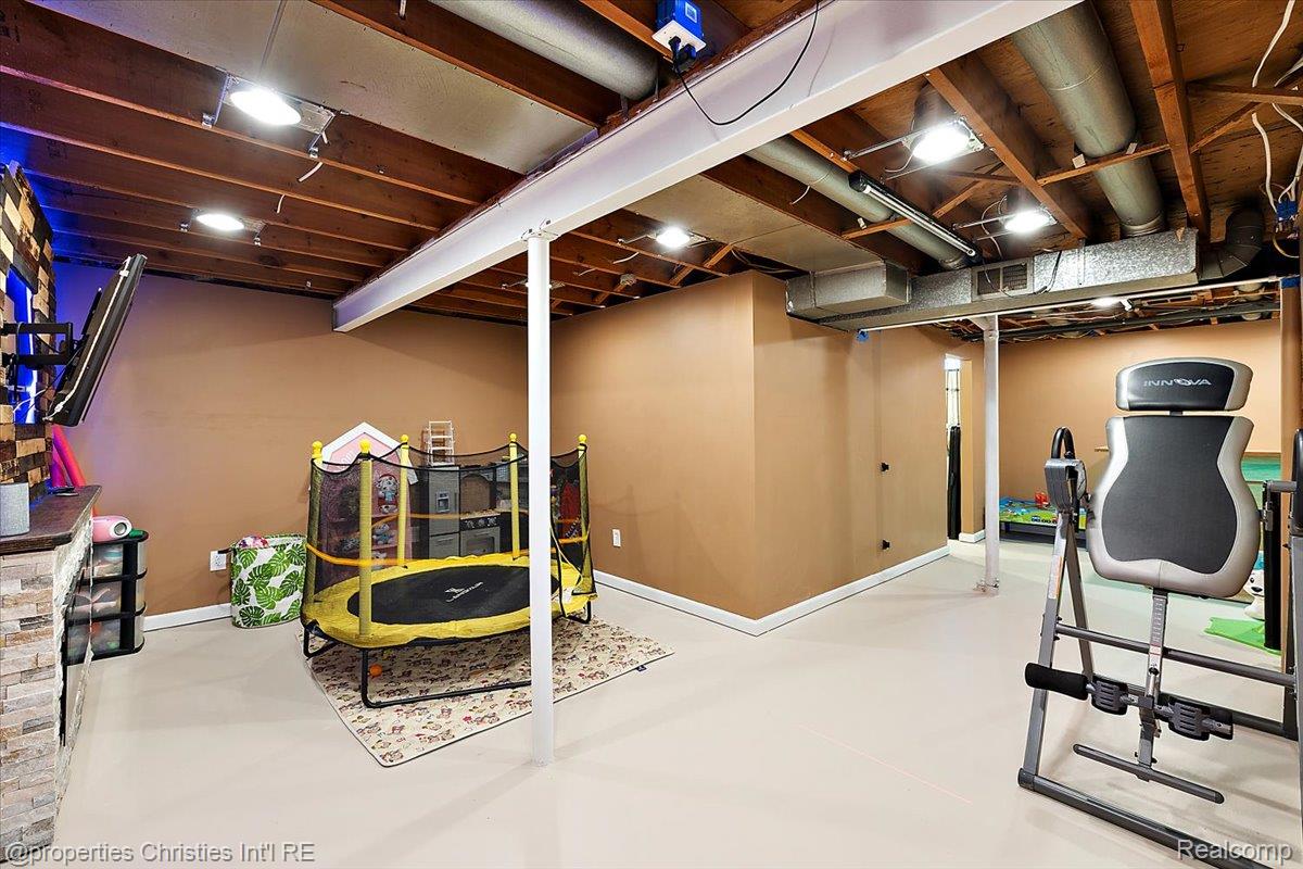 37589 Charter Oaks Blvd