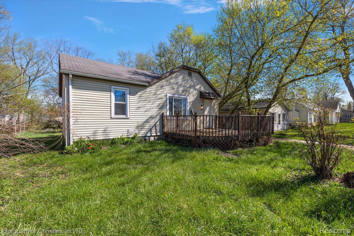 228 W Columbia Avenue