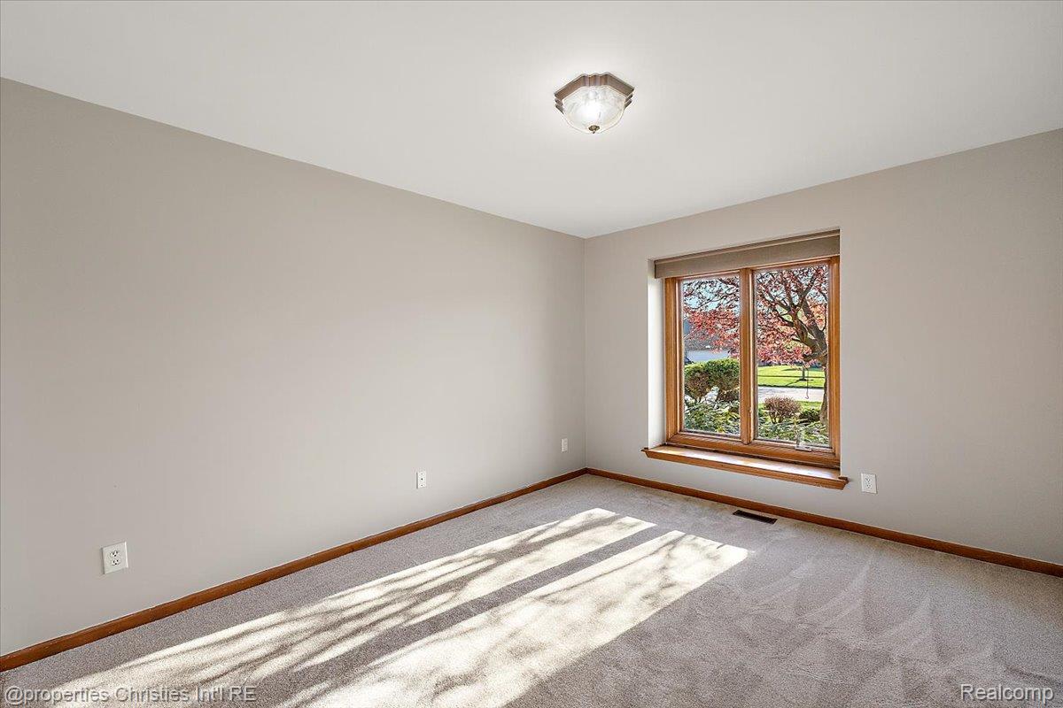 50053 Middle River Drive