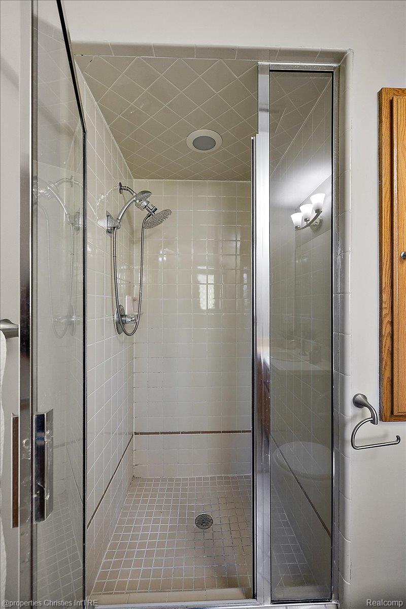 50053 Middle River Drive