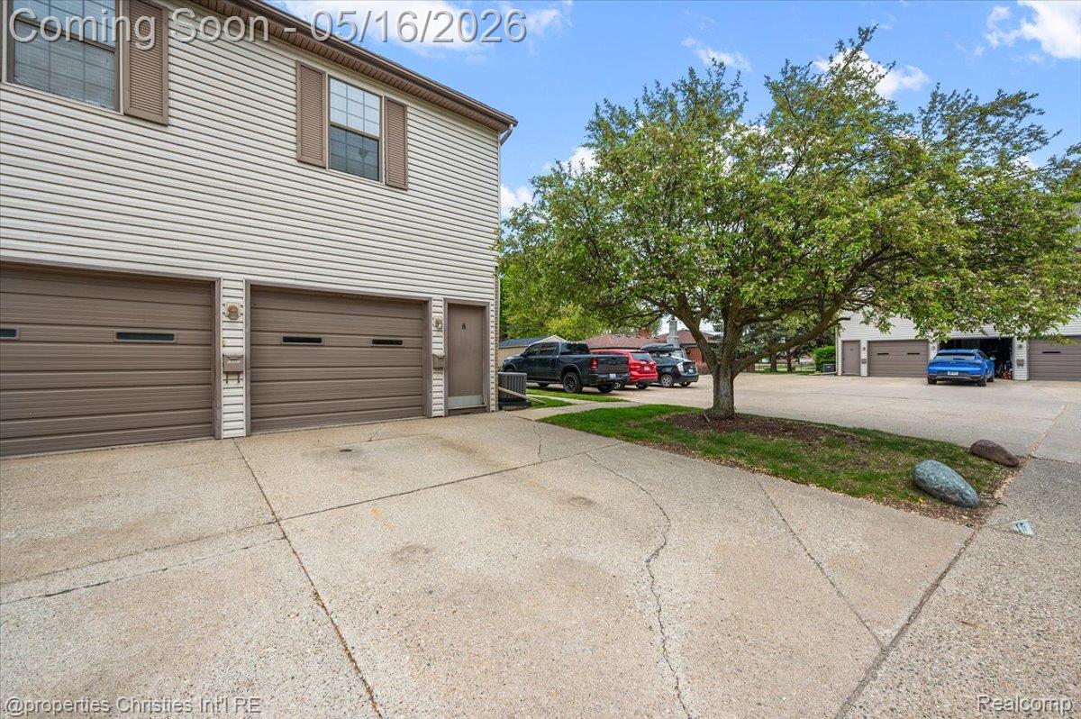 35164 N Bay Circle