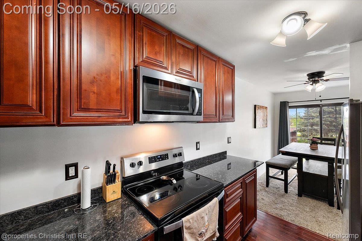 35164 N Bay Circle