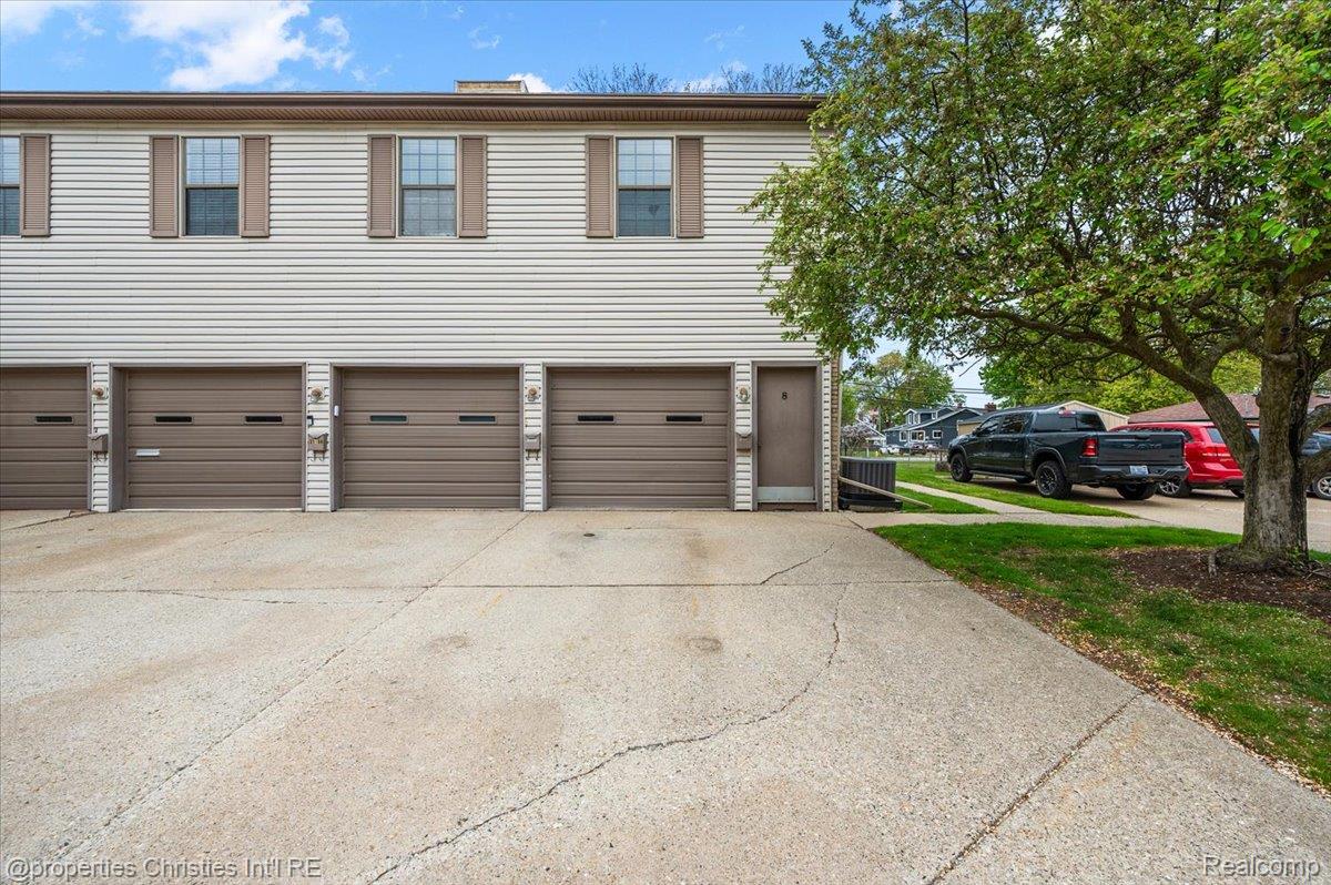 35164 N Bay Circle