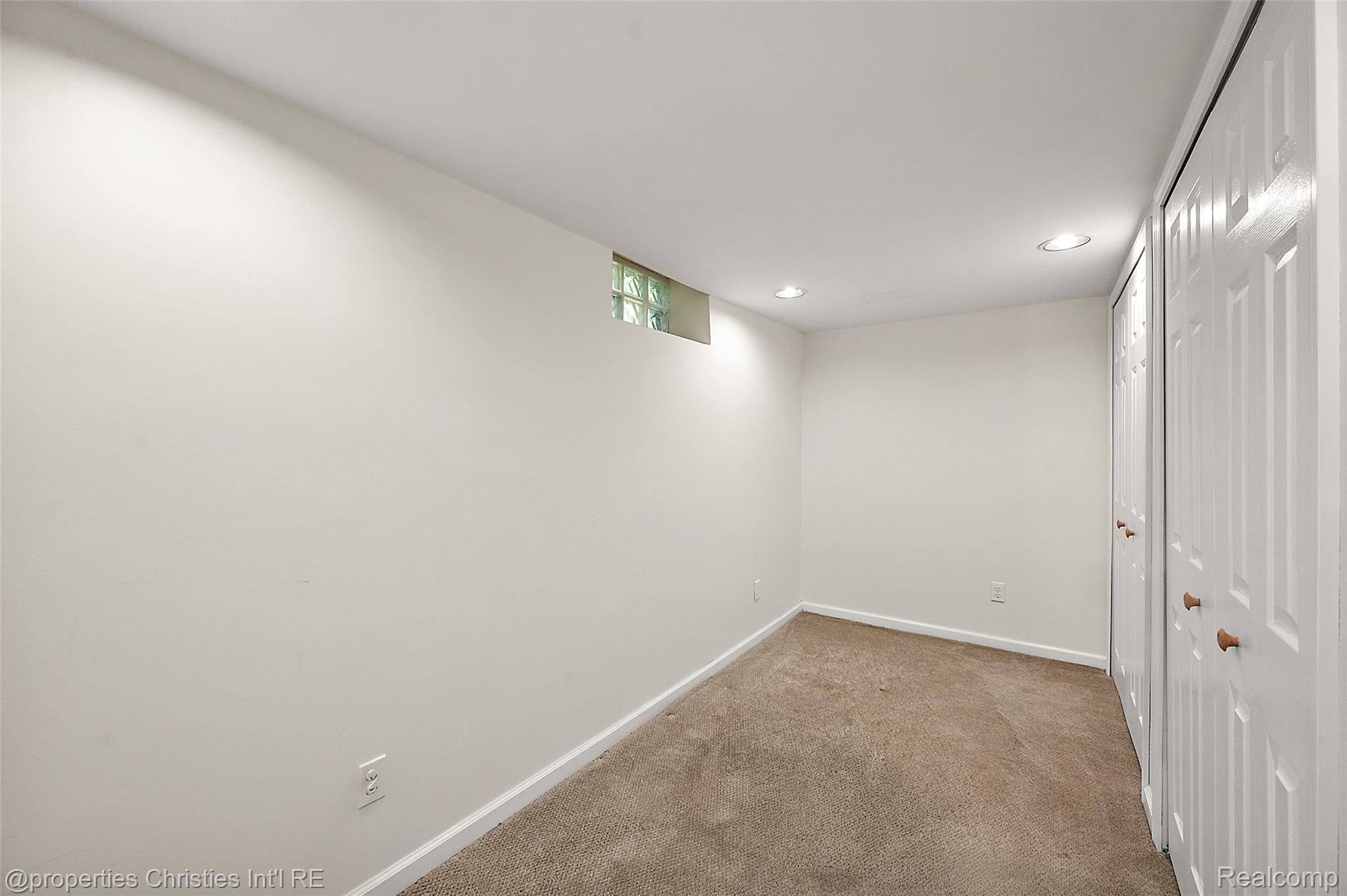 27331 Gardenway Road