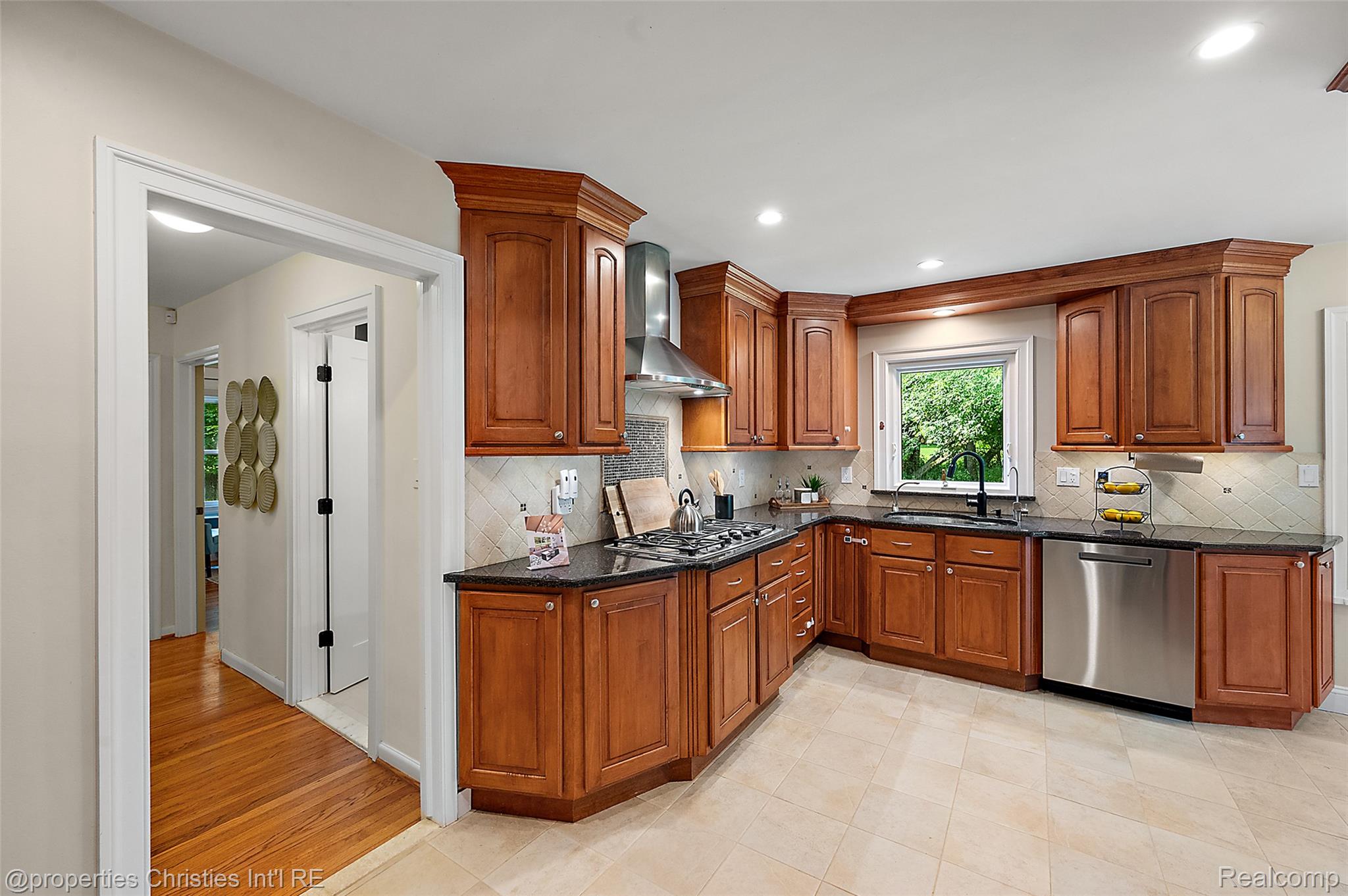 27331 Gardenway Road