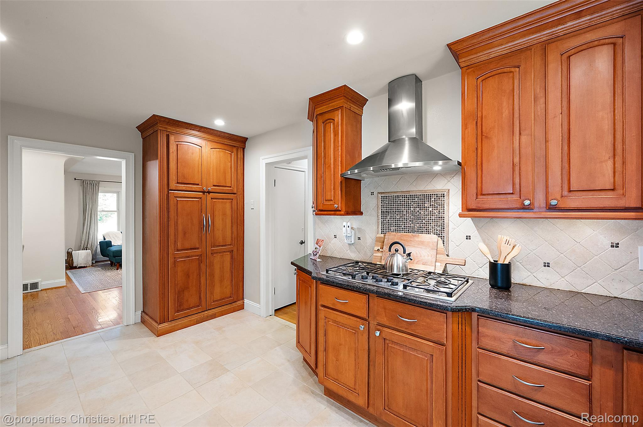 27331 Gardenway Road