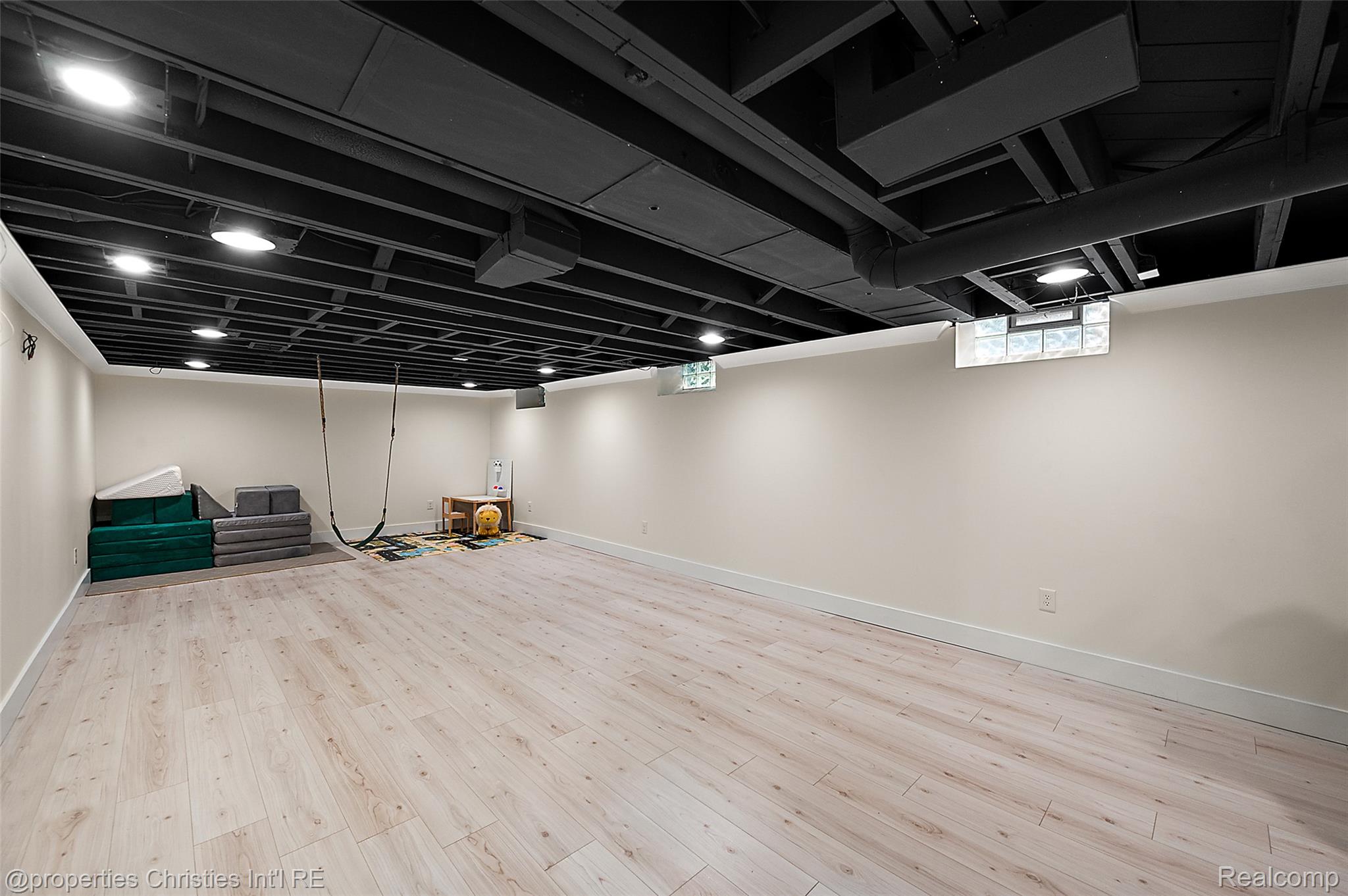 27331 Gardenway Road