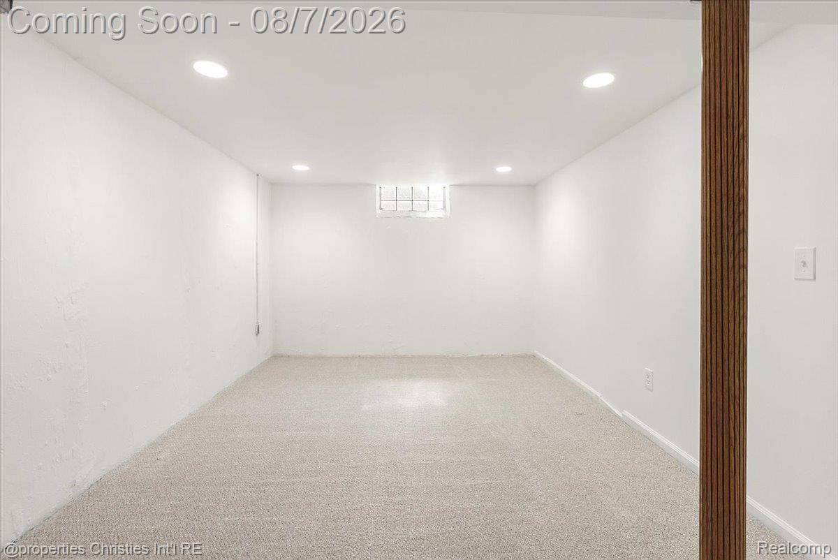 21711 Bournemouth Street